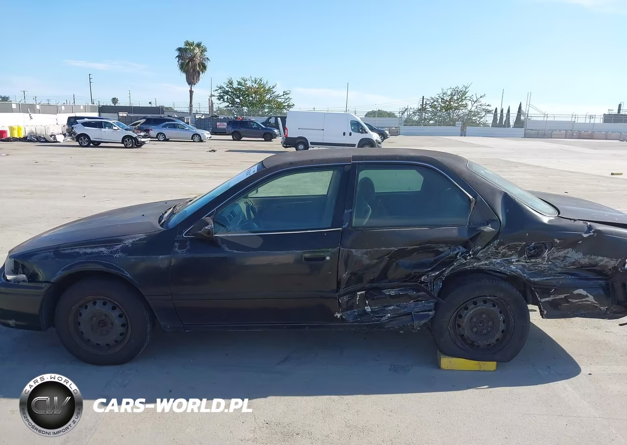 2001 Toyota Camry Le VIN:JT2BG22K510540629 - 14