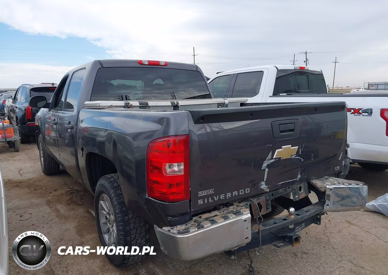2011 Chevrolet Silverado 1500 Ls VIN:3GCPCREA7BG301665 - 3