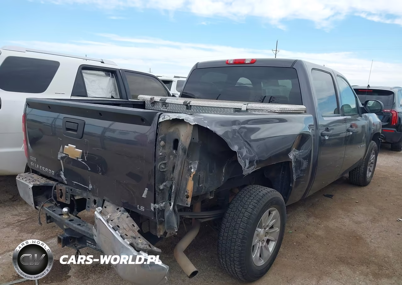 2011 Chevrolet Silverado 1500 Ls VIN:3GCPCREA7BG301665 - 4