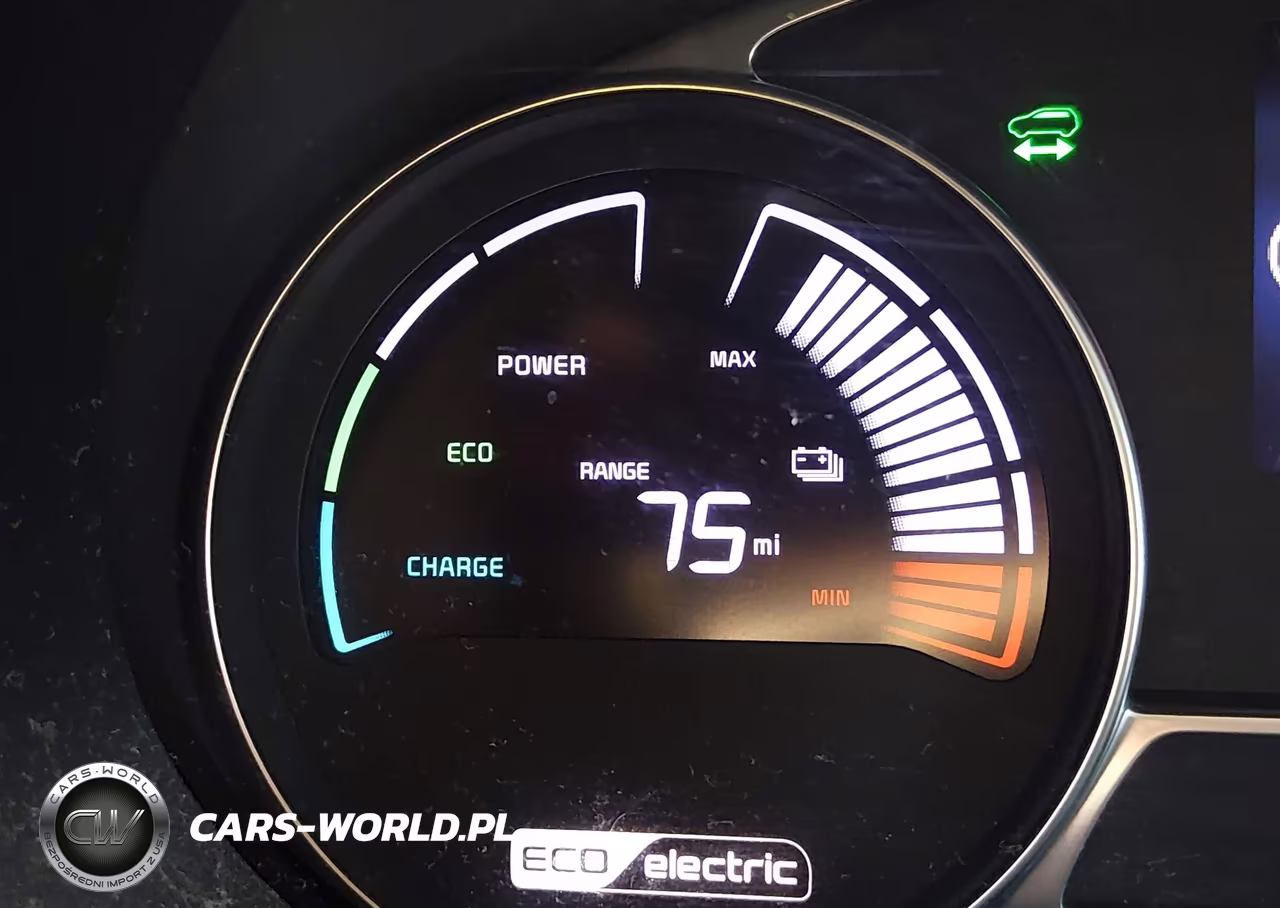 2018 Kia Soul Ev + VIN:KNDJX3AE1J7026479 - 18