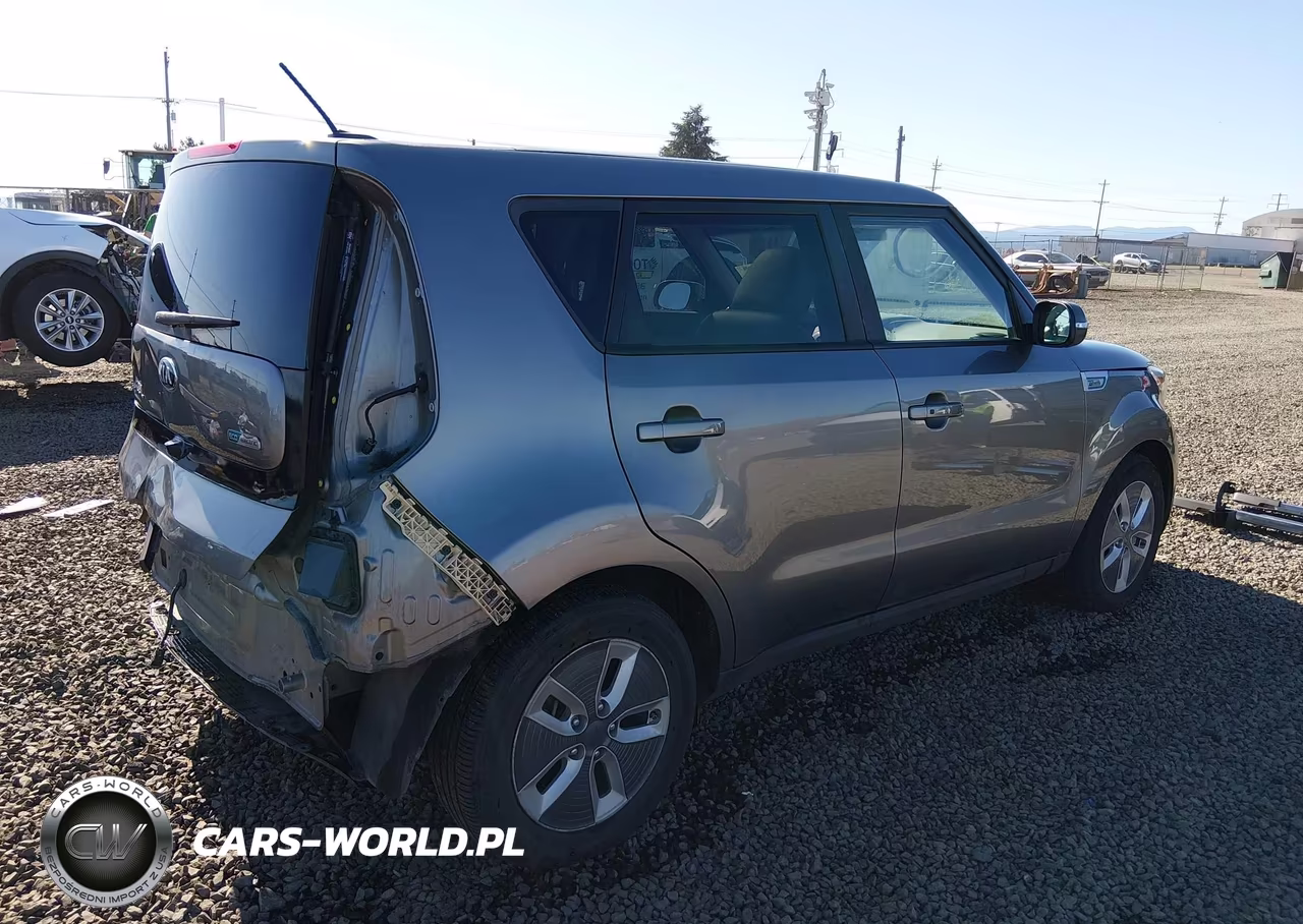 2018 Kia Soul Ev + VIN:KNDJX3AE1J7026479 - 4