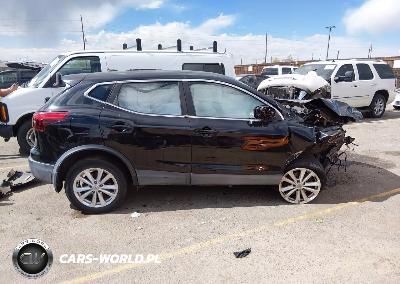 2017 Nissan Rogue Sport S VIN:JN1BJ1CP7HW009584 - 13