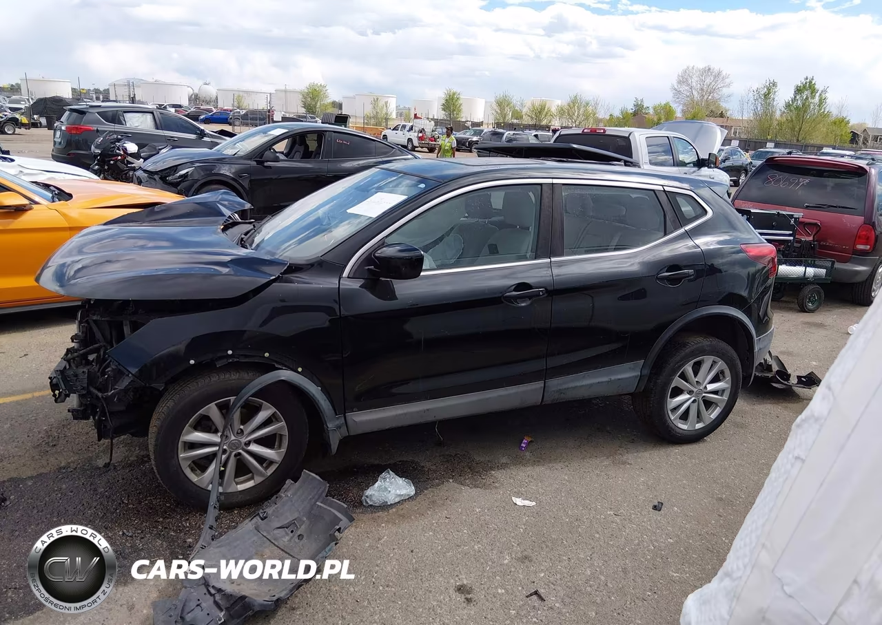 2017 Nissan Rogue Sport S VIN:JN1BJ1CP7HW009584 - 14