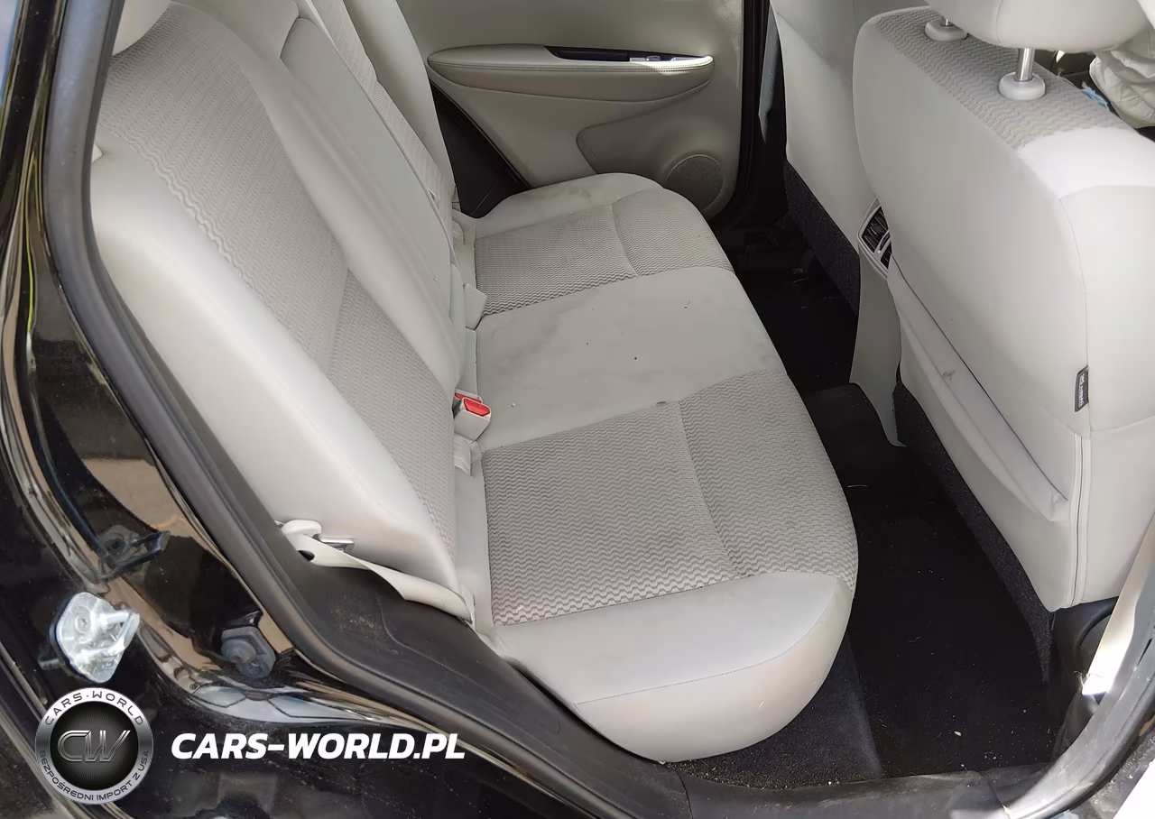 2017 Nissan Rogue Sport S VIN:JN1BJ1CP7HW009584 - 8
