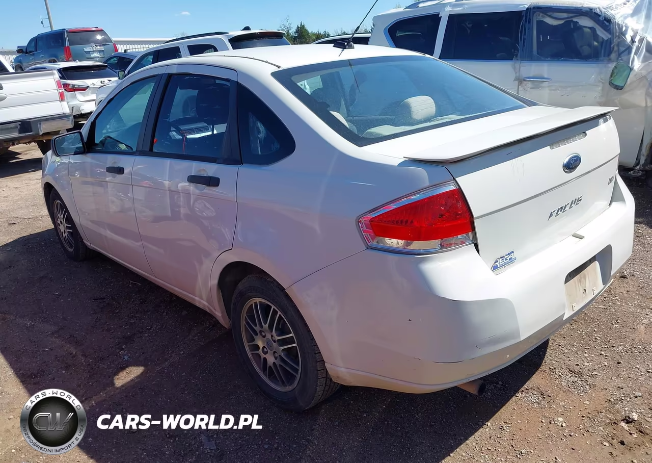2010 Ford Focus Se VIN:1FAHP3FN6AW290820 - 3
