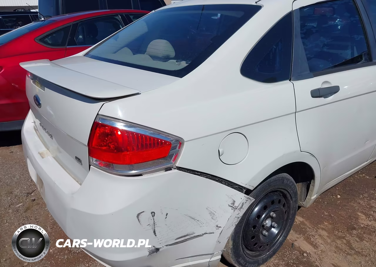 2010 Ford Focus Se VIN:1FAHP3FN6AW290820 - 6