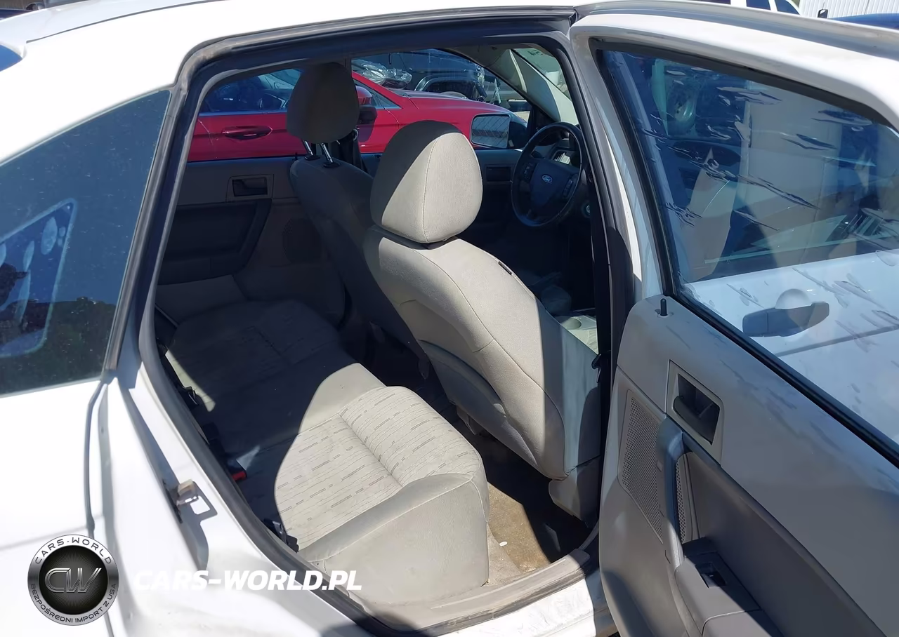 2010 Ford Focus Se VIN:1FAHP3FN6AW290820 - 8