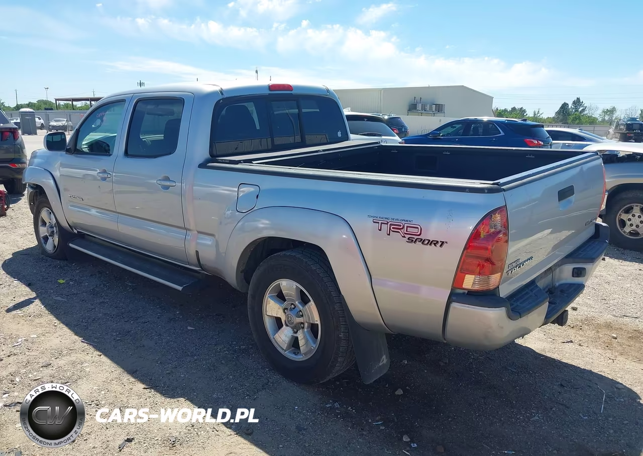 2008 Toyota Tacoma Base V6 VIN:3TMMU52NX8M006800 - 3