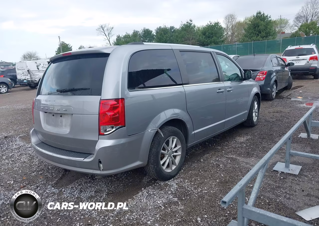 2020 Dodge Grand Caravan Sxt VIN:2C4RDGCG0LR170088 - 4