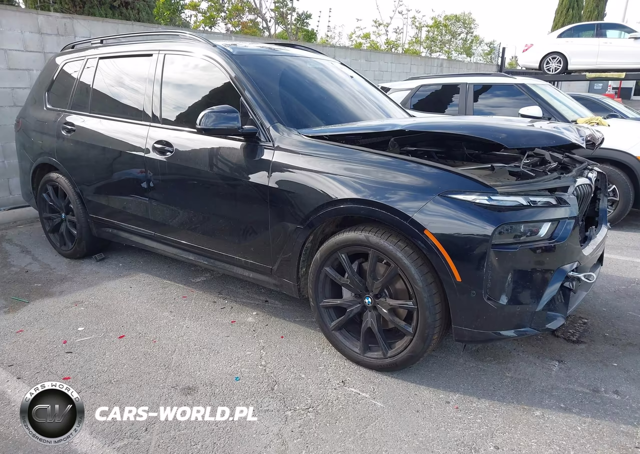 2025 BMW X7 xDrive40I