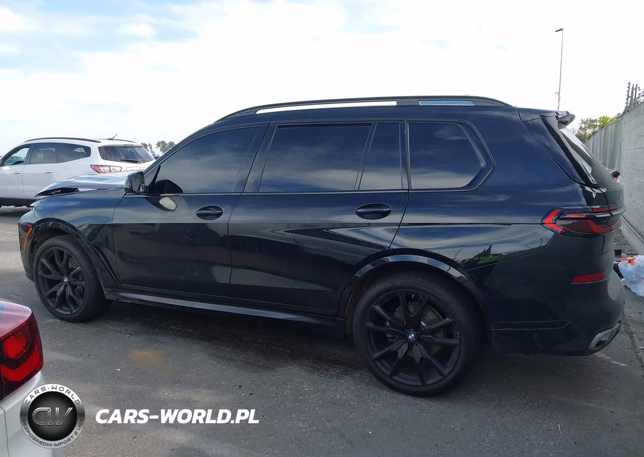 2025 BMW X7 xDrive40I VIN:5UX23EM09S9Z94099 - 14
