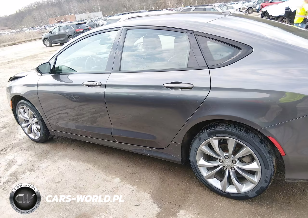 2015 Chrysler 200 S VIN:1C3CCCDG8FN644200 - 14