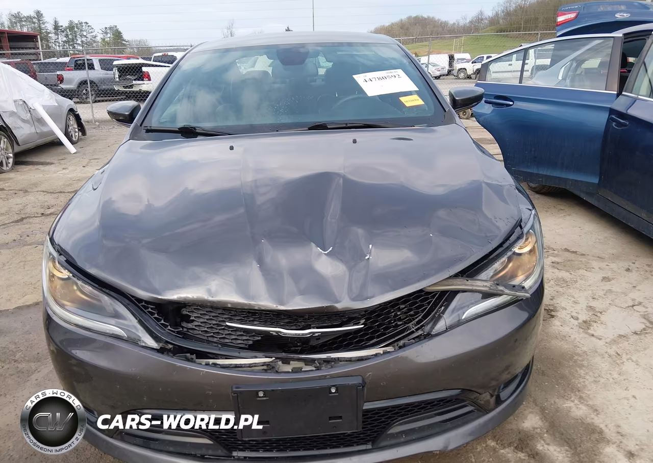 2015 Chrysler 200 S VIN:1C3CCCDG8FN644200 - 6