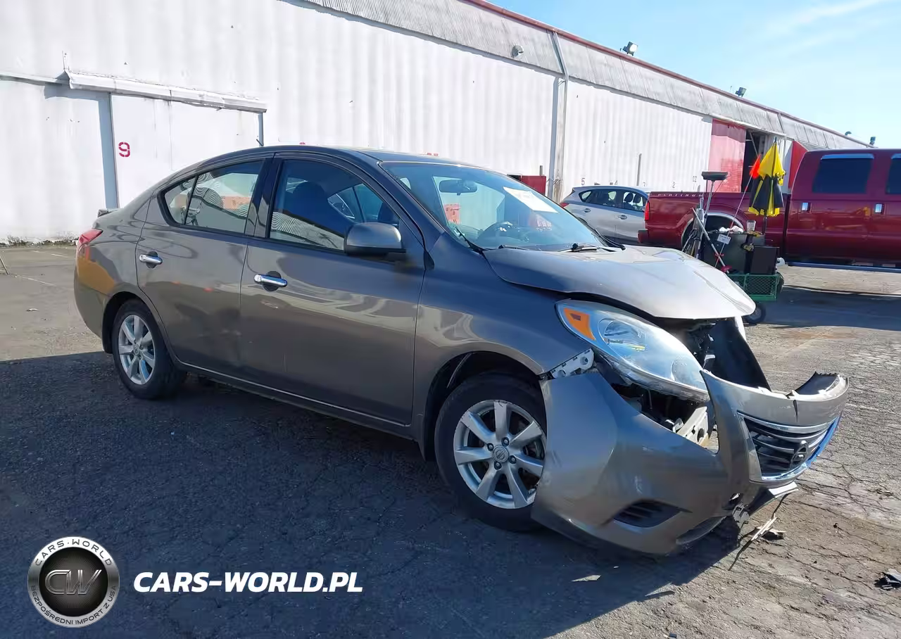 2014 Nissan Versa 1.6 Sv