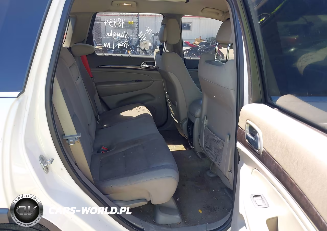 2012 Jeep Grand Cherokee Laredo VIN:1C4RJFAG6CC224122 - 8