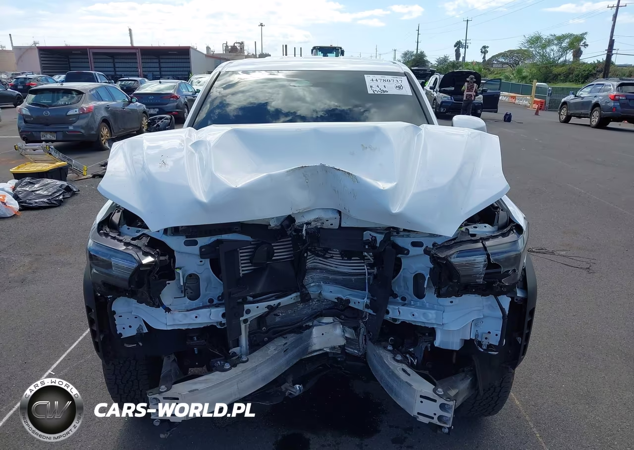 2025 Toyota Tacoma Sr5 VIN:3TYLB5JN3ST070322 - 13