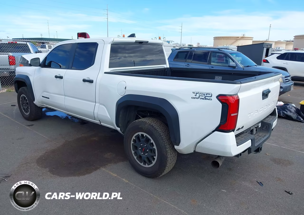 2025 Toyota Tacoma Sr5 VIN:3TYLB5JN3ST070322 - 3