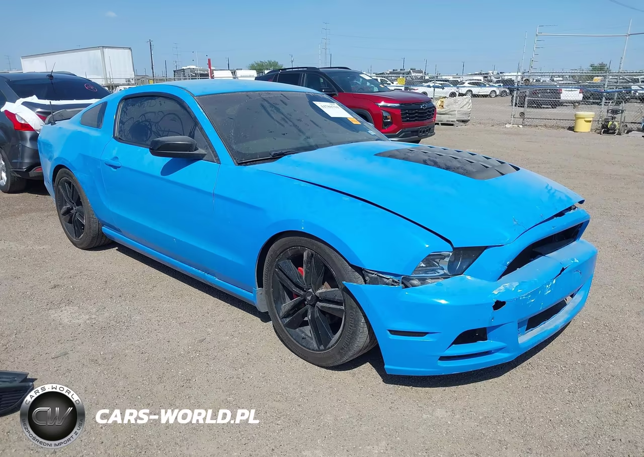 2013 Ford Mustang V6