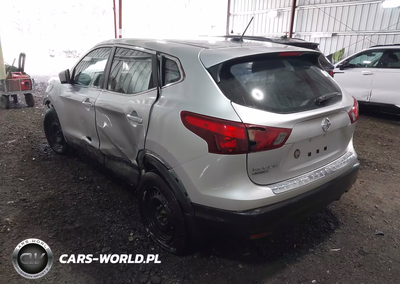 2018 Nissan Rogue Sport S VIN:JN1BJ1CR0JW289193 - 3
