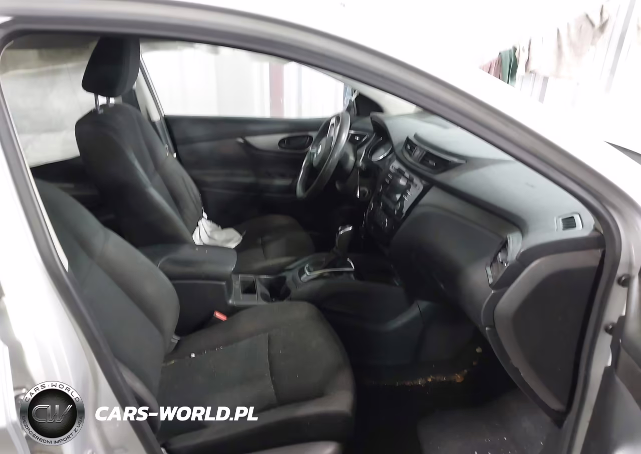 2018 Nissan Rogue Sport S VIN:JN1BJ1CR0JW289193 - 5