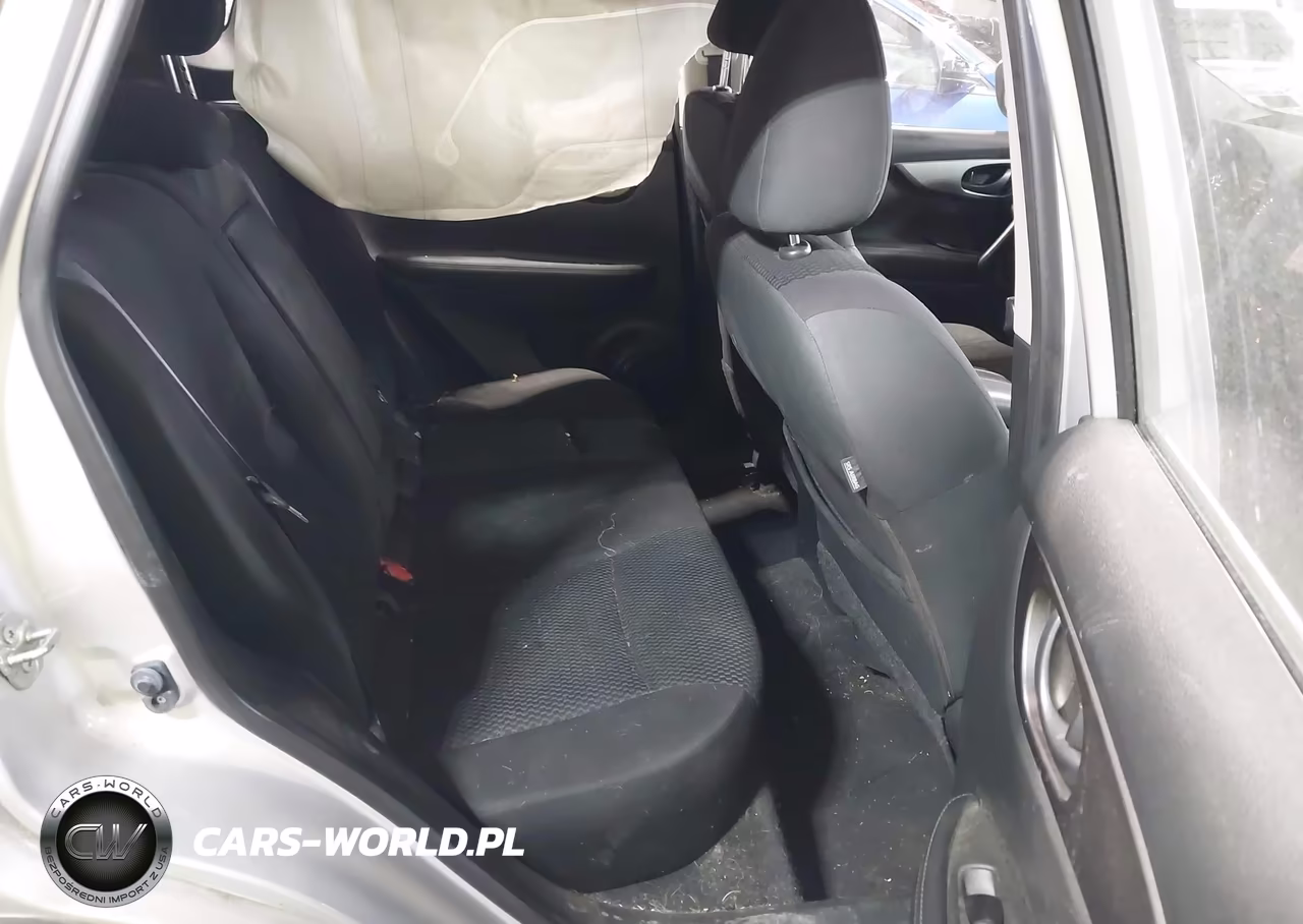 2018 Nissan Rogue Sport S VIN:JN1BJ1CR0JW289193 - 8