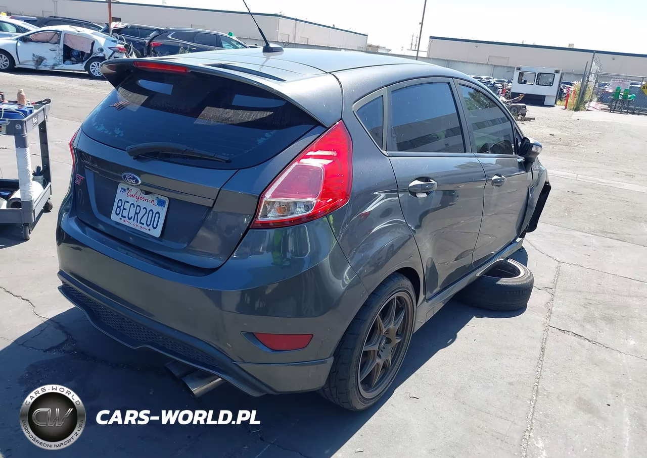 2018 Ford Fiesta St VIN:3FADP4GX7JM121846 - 4