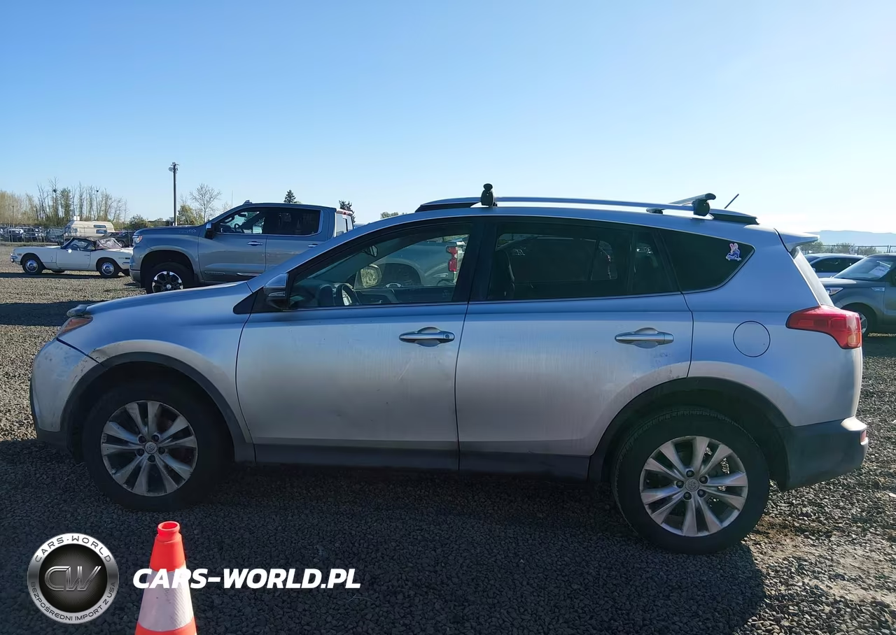 2015 Toyota Rav4 Limited VIN:JTMDFREV6FD171717 - 14