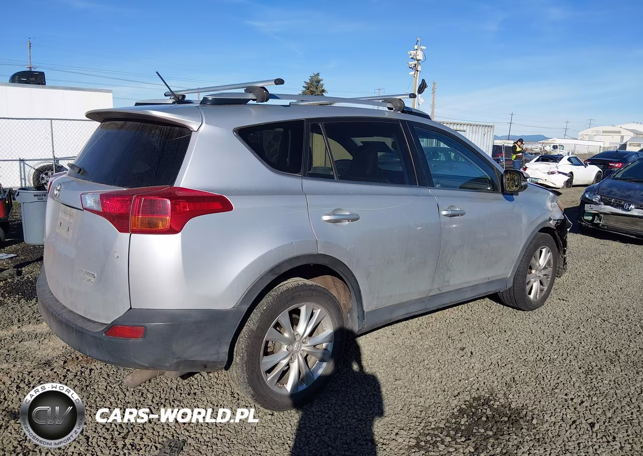 2015 Toyota Rav4 Limited VIN:JTMDFREV6FD171717 - 4