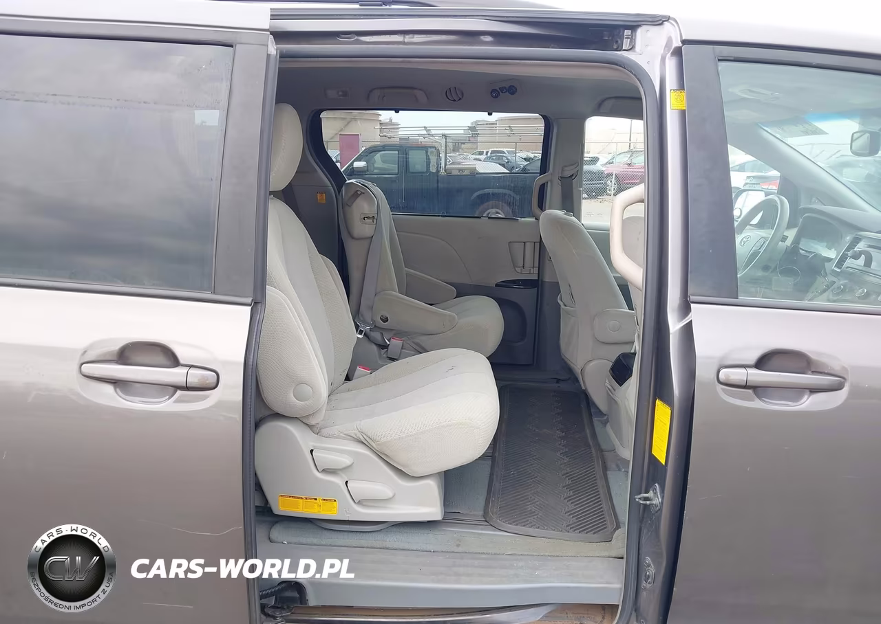 2011 Toyota Sienna Le V6-Le V6 Auto Access Seat VIN:5TDKK3DC1BS064217 - 8