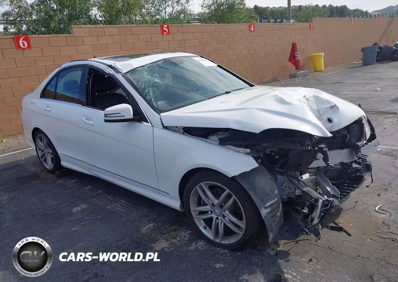 2014 Mercedes-Benz C 250 Sport