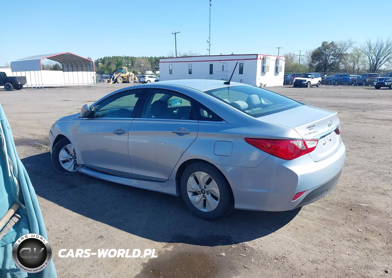 2014 Hyundai Sonata Gls VIN:5NPEB4AC2EH828724 - 3