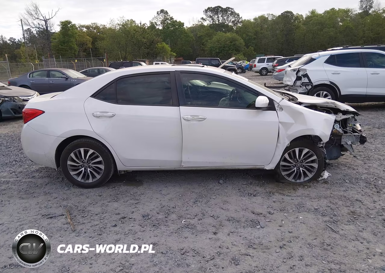 2017 Toyota Corolla Xle VIN:5YFBURHE6HP664449 - 13