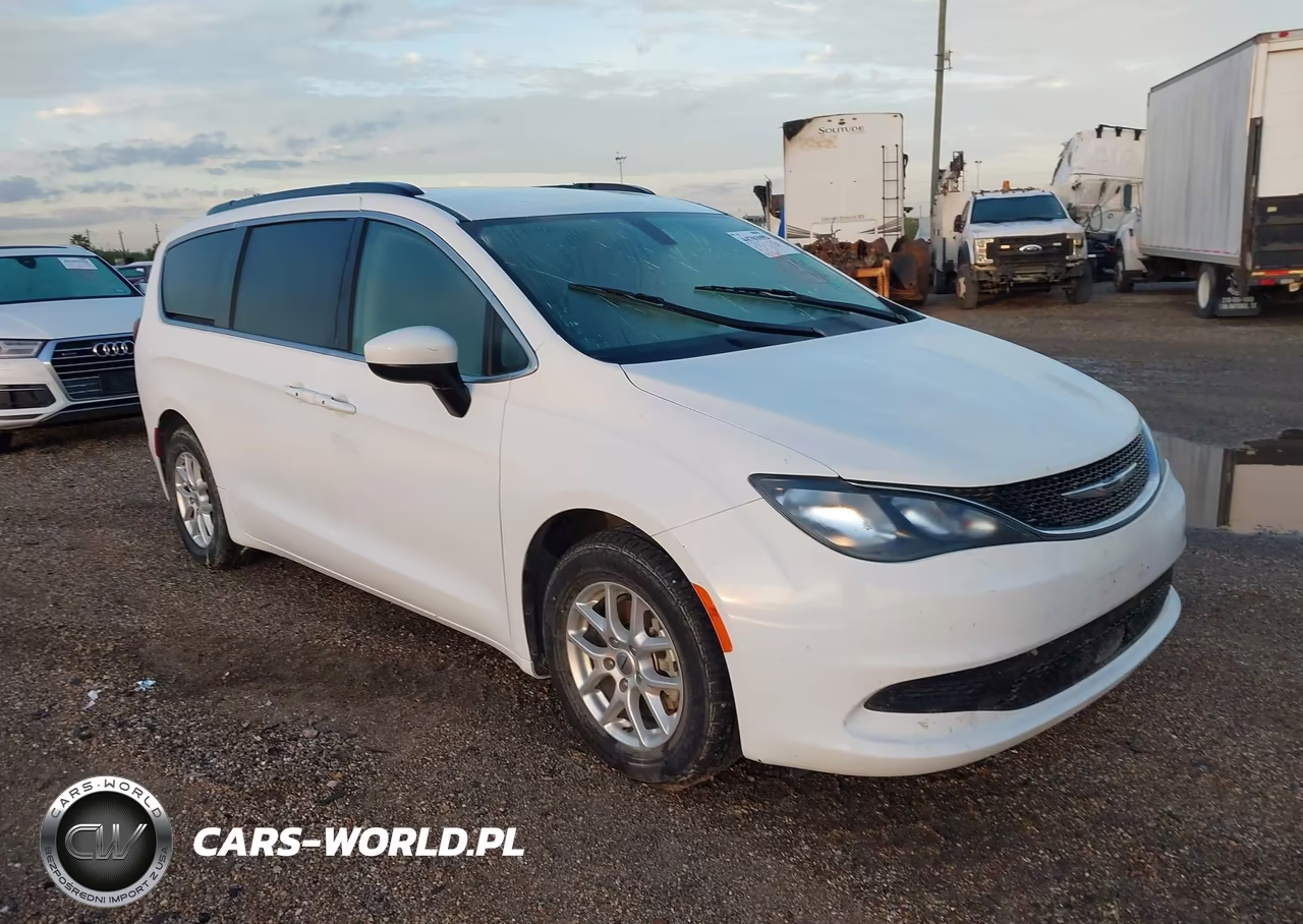 2021 Chrysler Voyager Lxi