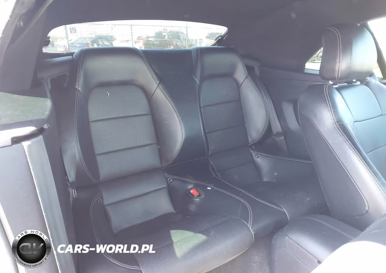 2019 Ford Mustang Ecoboost Premium VIN:1FATP8UH1K5181550 - 8
