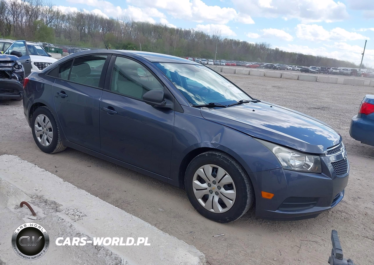 2013 Chevrolet Cruze Ls Auto