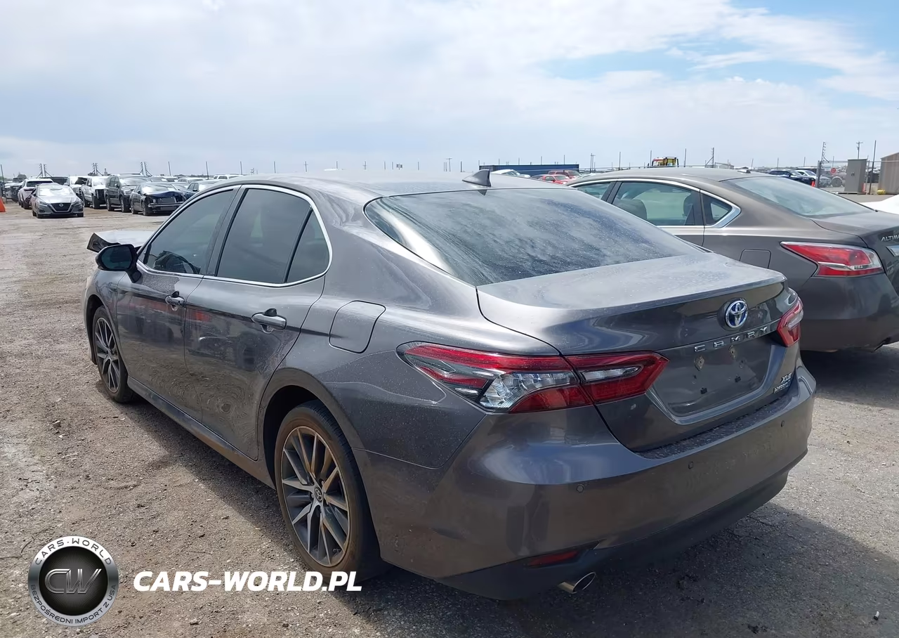 2024 Toyota Camry Hybrid Xle VIN:4T1F31AK2RU630739 - 3