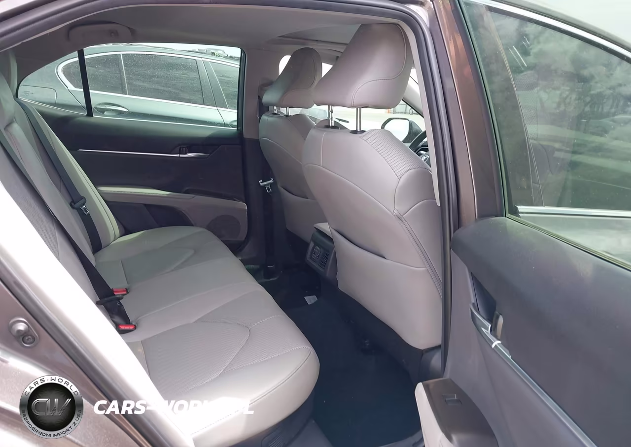2024 Toyota Camry Hybrid Xle VIN:4T1F31AK2RU630739 - 8