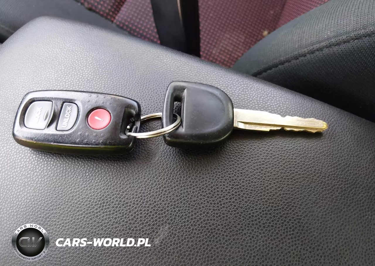 2005 Mazda Mazda3 S VIN:JM1BK143651305694 - 11