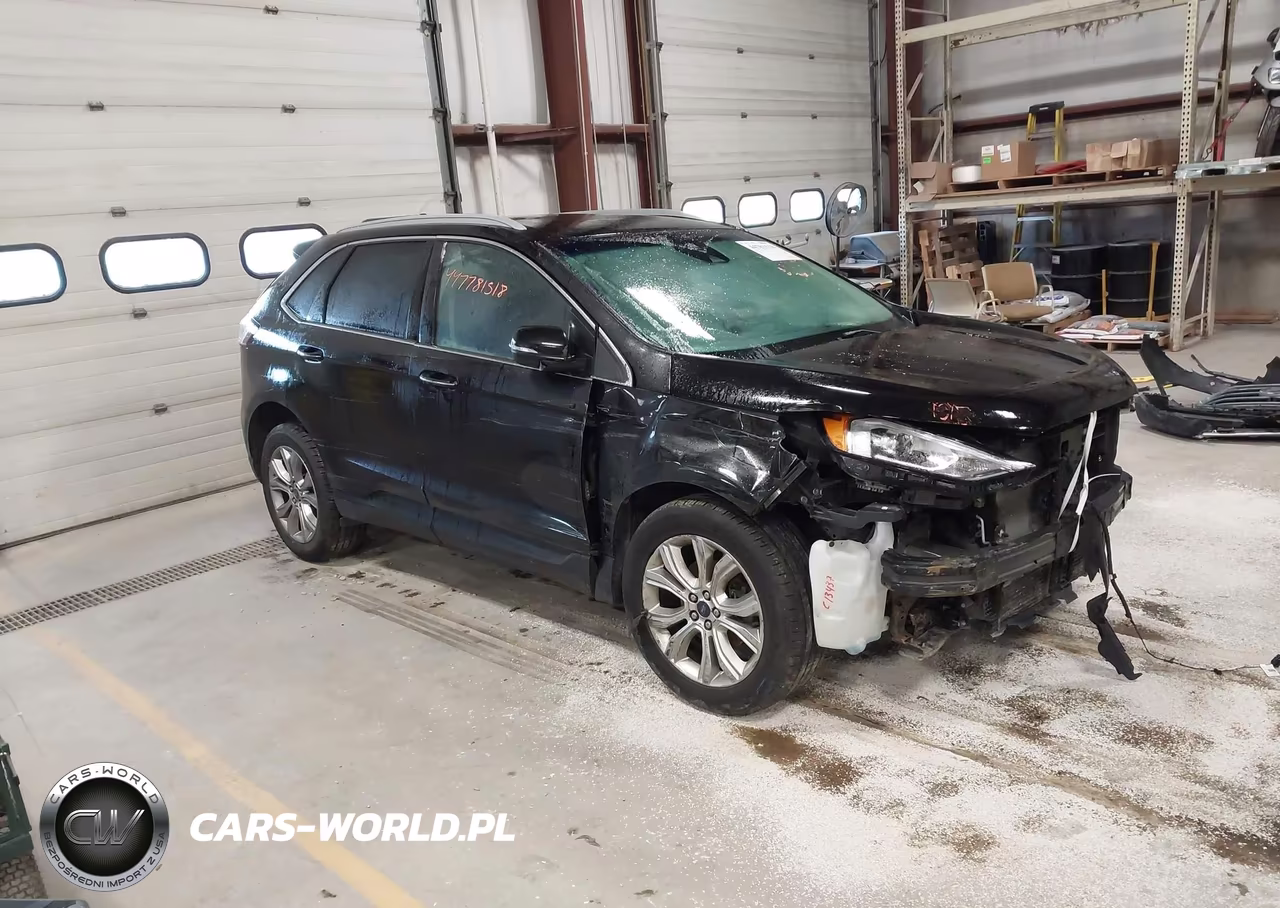 2020 Ford Edge Titanium