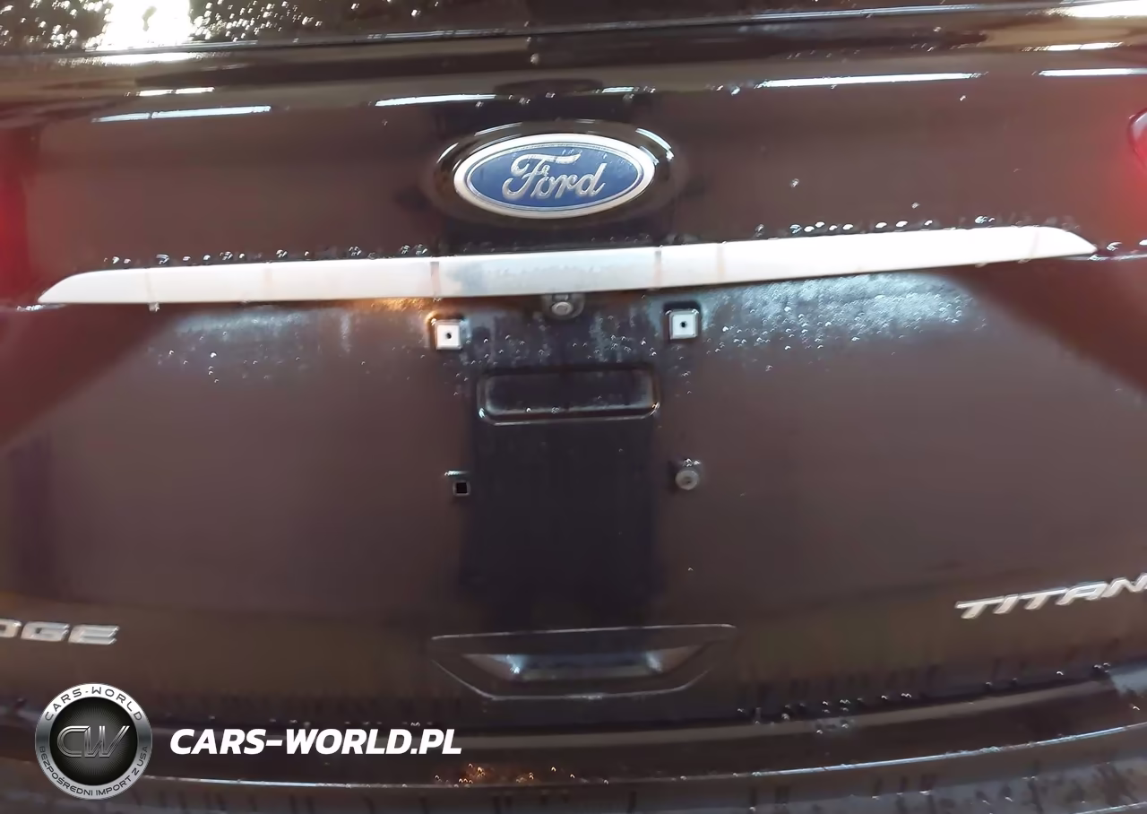 2020 Ford Edge Titanium VIN:2FMPK3K90LBA45475 - 17