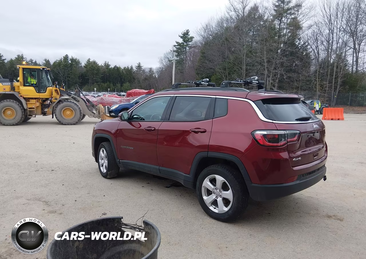 2020 Jeep Compass Latitude 4X4 VIN:3C4NJDBB9LT241183 - 3