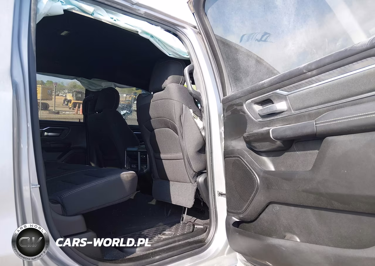 2025 Ram 1500 Big Horn 4X2 5'7 Box VIN:1C6RREFG3SN527431 - 8