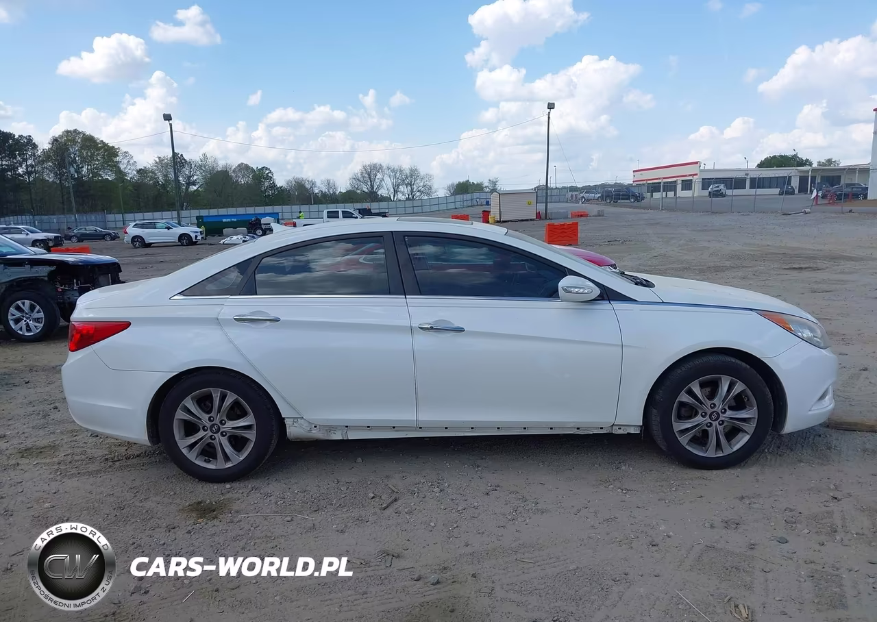 2011 Hyundai Sonata Ltd VIN:5NPEC4AC6BH303223 - 13