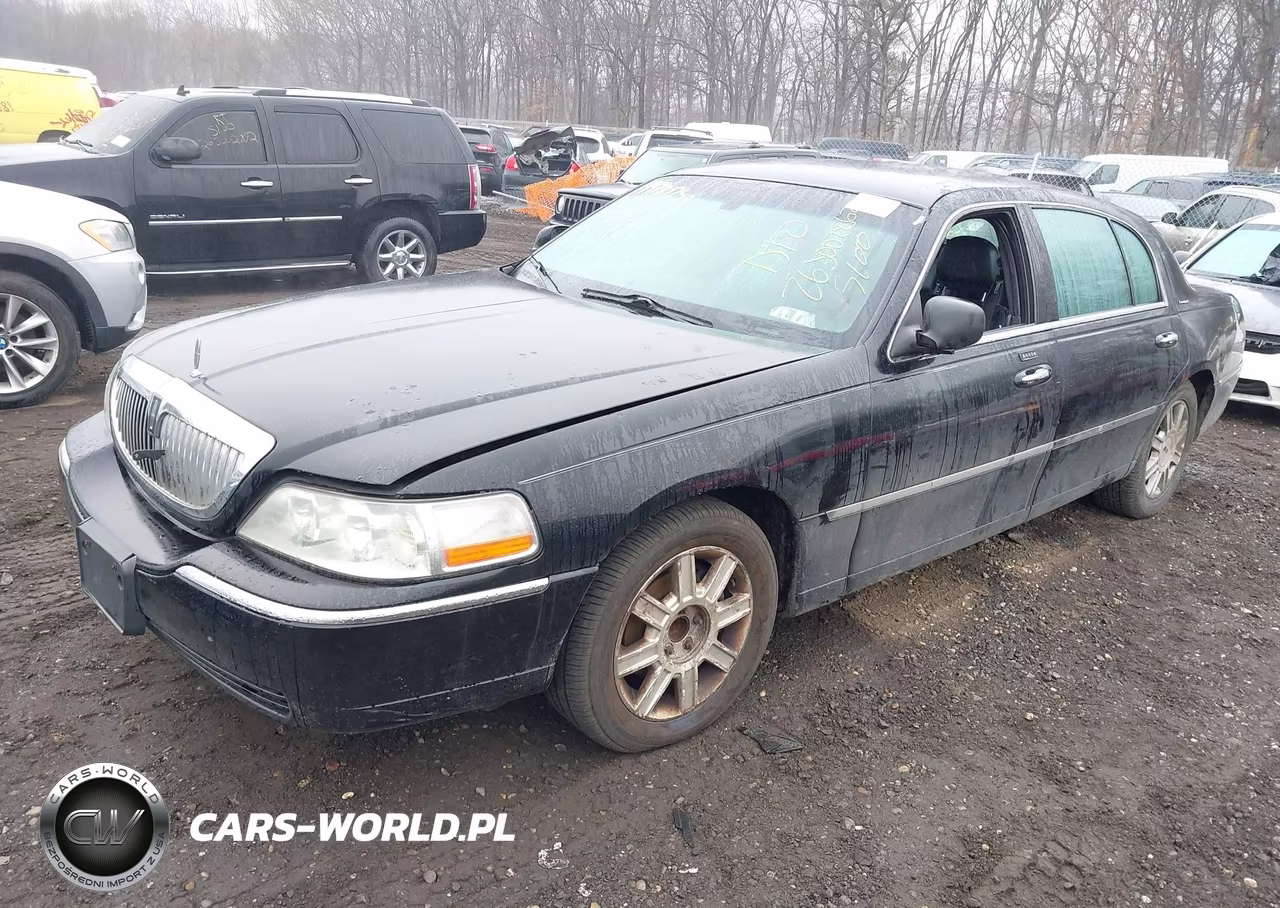 2007 Lincoln Town Car Executive L VIN:1LNHM84W87Y608148 - 2