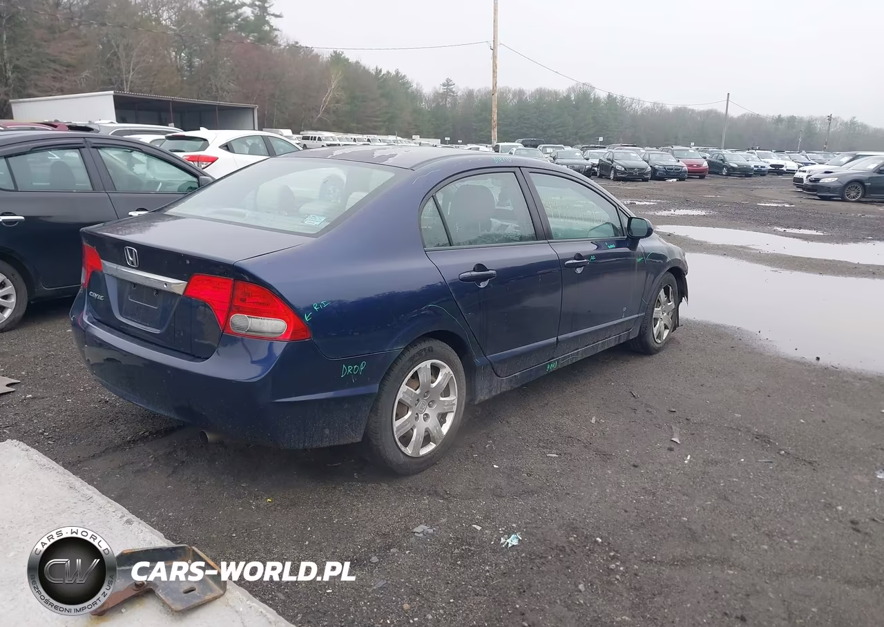 2010 Honda Civic Lx VIN:2HGFA1F57AH578997 - 4