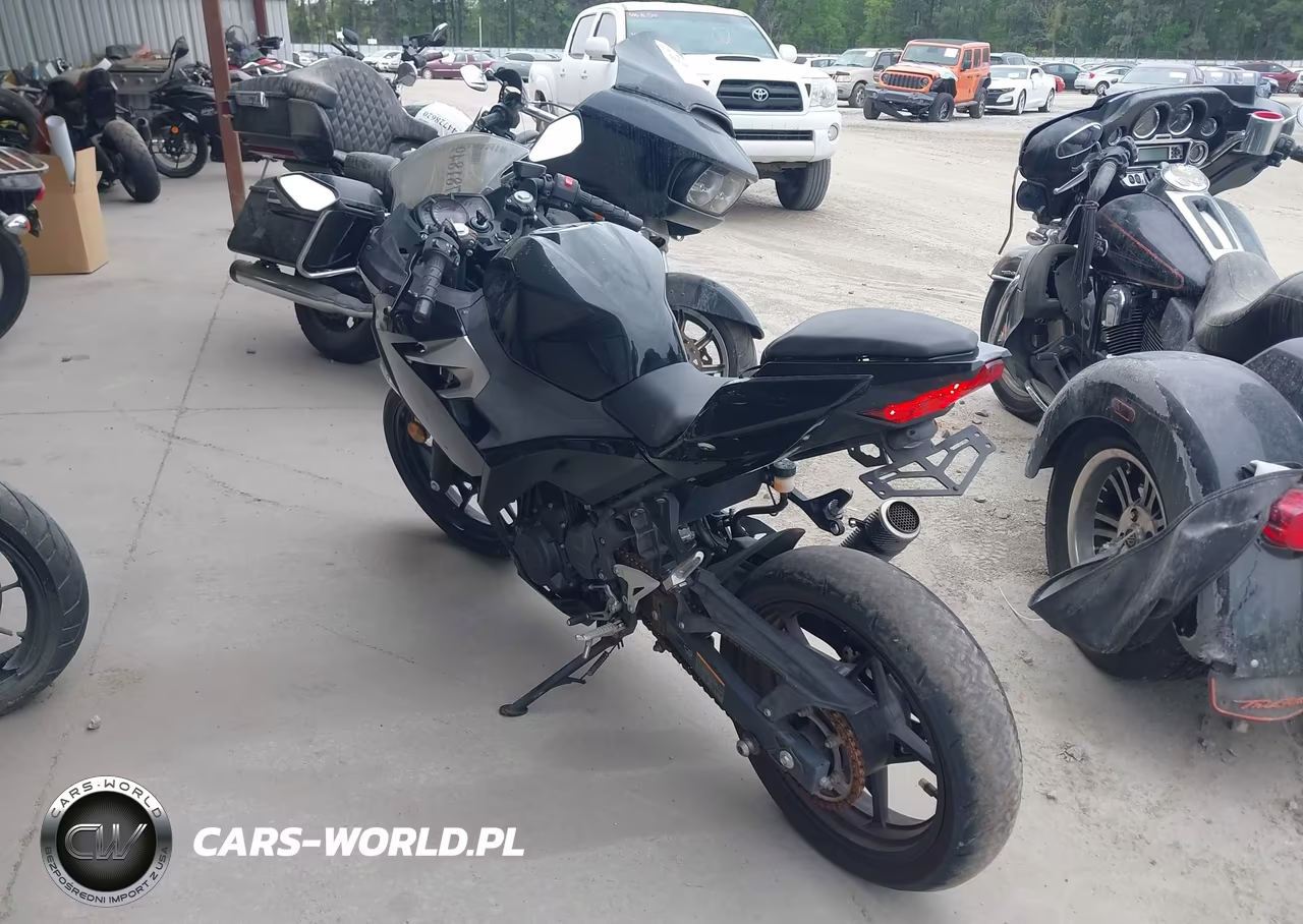 2019 Kawasaki Ex400 VIN:JKAEXKG15KDA32933 - 3