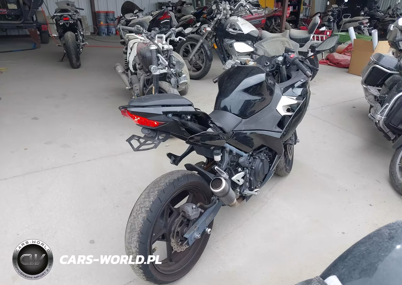 2019 Kawasaki Ex400 VIN:JKAEXKG15KDA32933 - 4