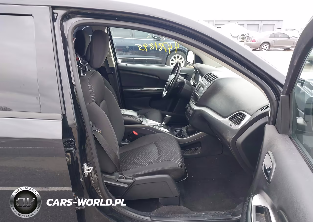 2018 Dodge Journey Se VIN:3C4PDCAB9JT429128 - 5