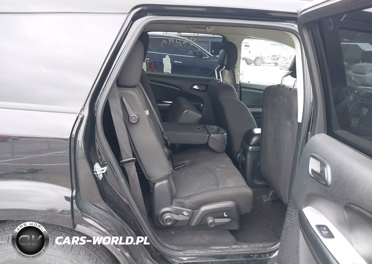2018 Dodge Journey Se VIN:3C4PDCAB9JT429128 - 8