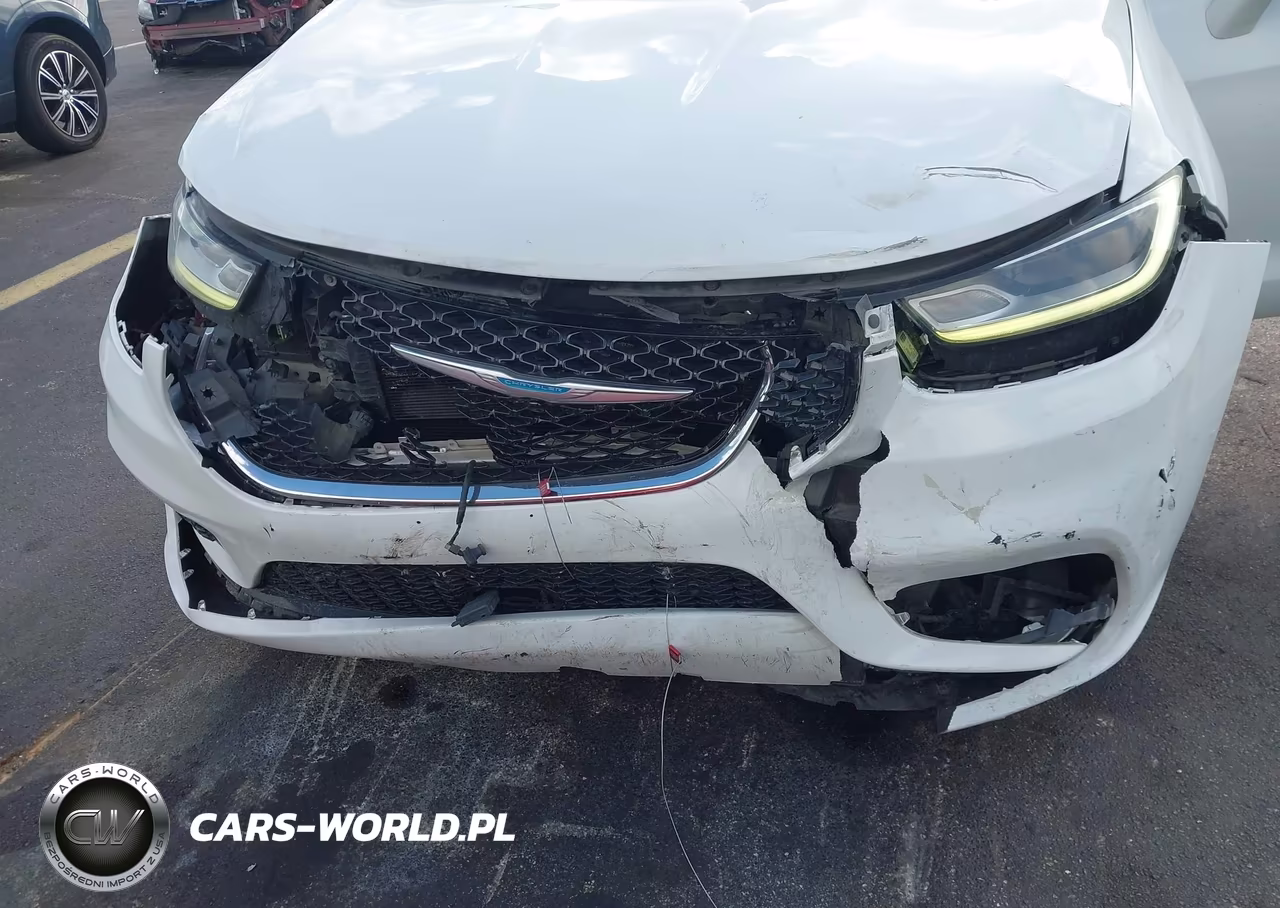 2021 Chrysler Pacifica Hybrid Touring L VIN:2C4RC1L77MR577021 - 6